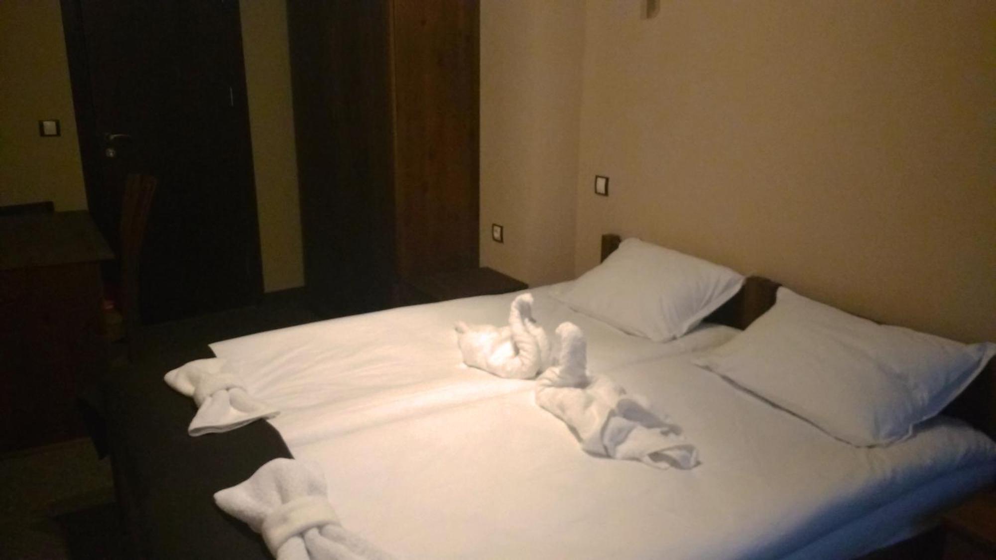 Family Hotel Valchanovata Kashta Fotinovo Rum bild