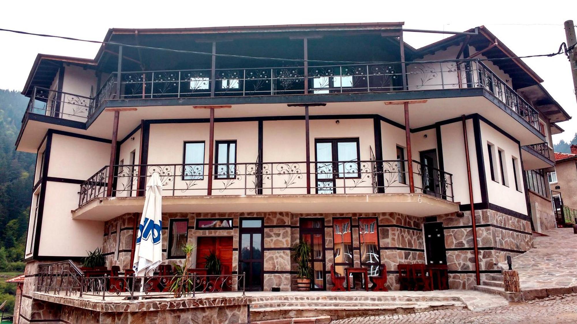 Family Hotel Valchanovata Kashta Fotinovo Exteriör bild